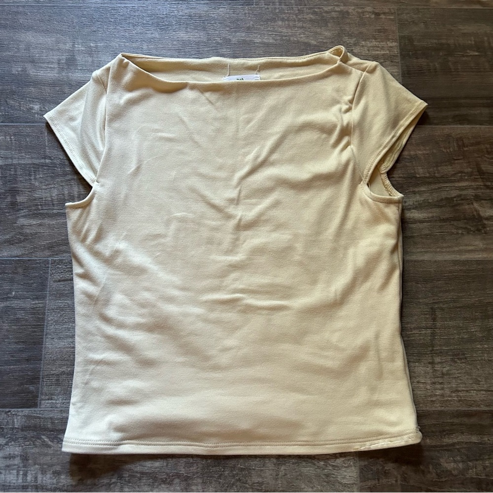 Women’s Yellow U Neck Top Size Large